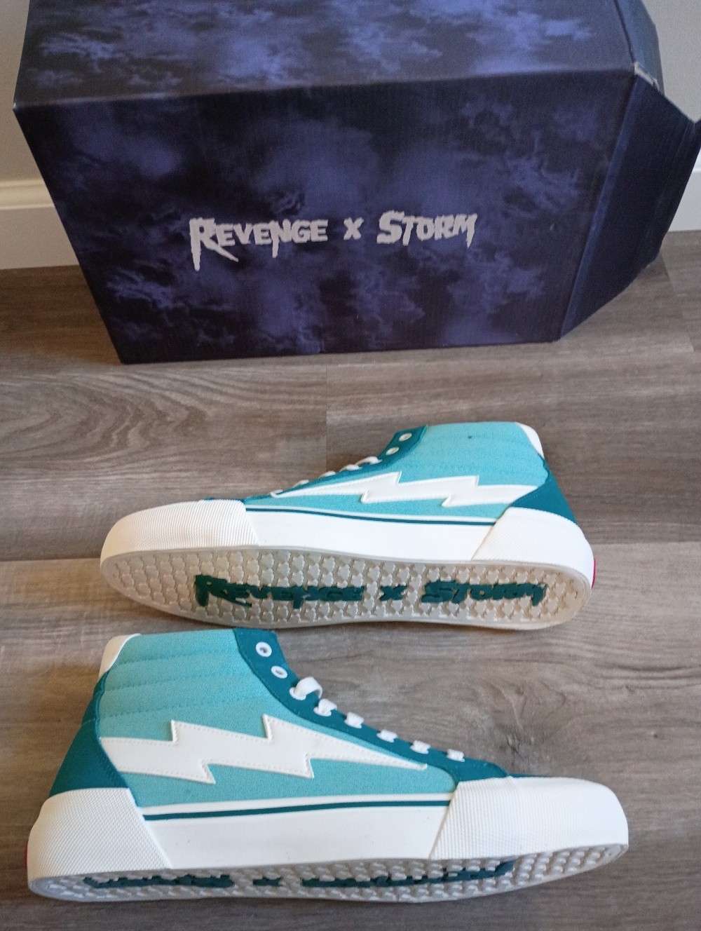 NIB REVENGE STORM Mens VOL 2 SIZE 11 TURQUOISE‎ SEA GREEN High Top Sneaker Shoes - Picture 3 of 7